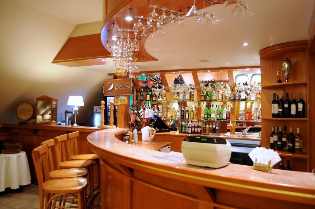 Hotel Rebajlo Пила Экстерьер фото