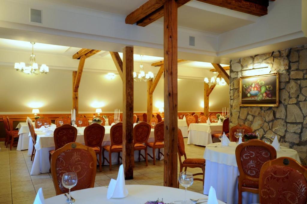 Hotel Rebajlo Пила Экстерьер фото